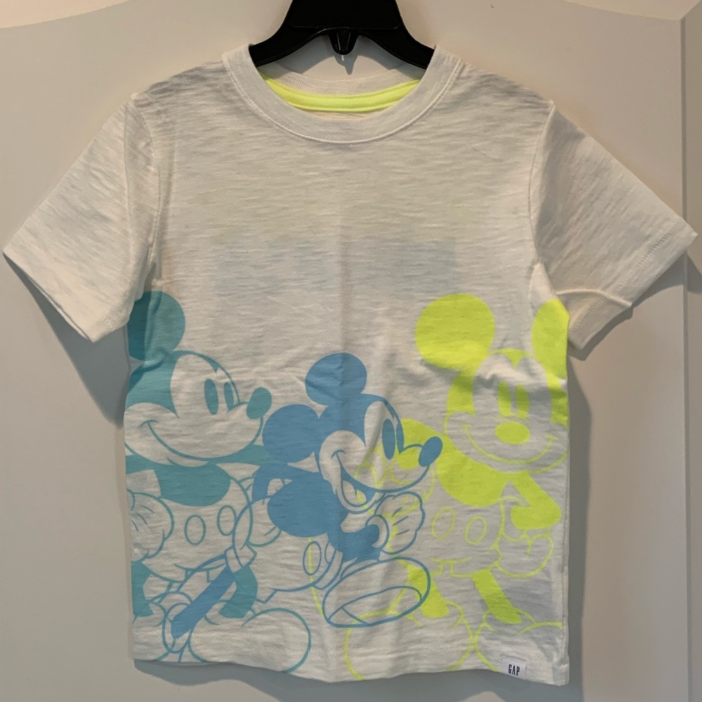 💙 NWOT. Baby Gap Disney Mickey Mouse t-shirt.